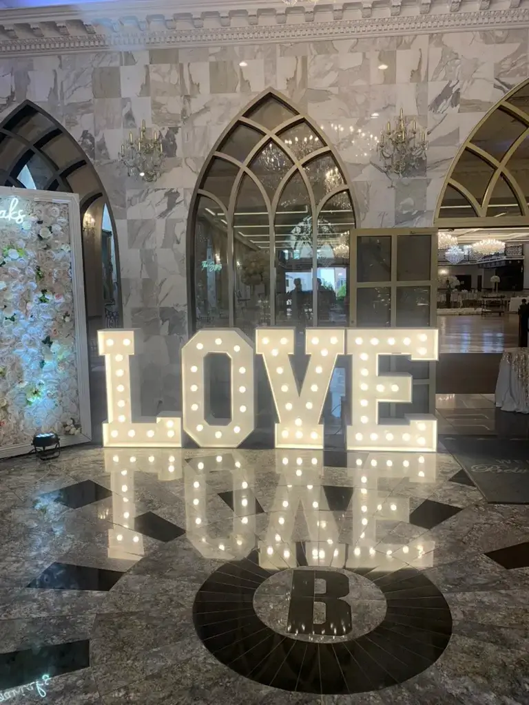 LOVE marquee letter rental for weddings and events Chicagoland and Northwest Indiana