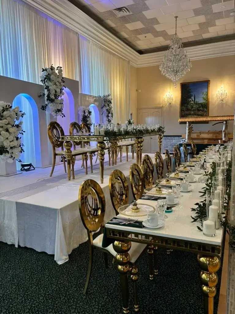 Gold globe arch backdrop rental for weddings and quinceañeras in Chicago IL