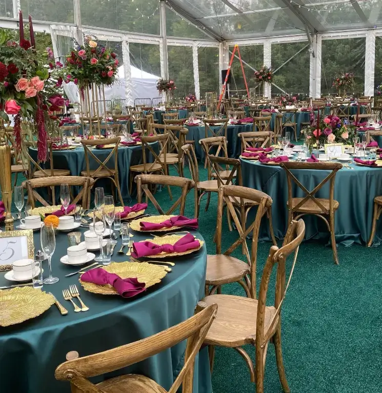 Hunter green linen and chair rental for weddings in Chicagoland Illinois